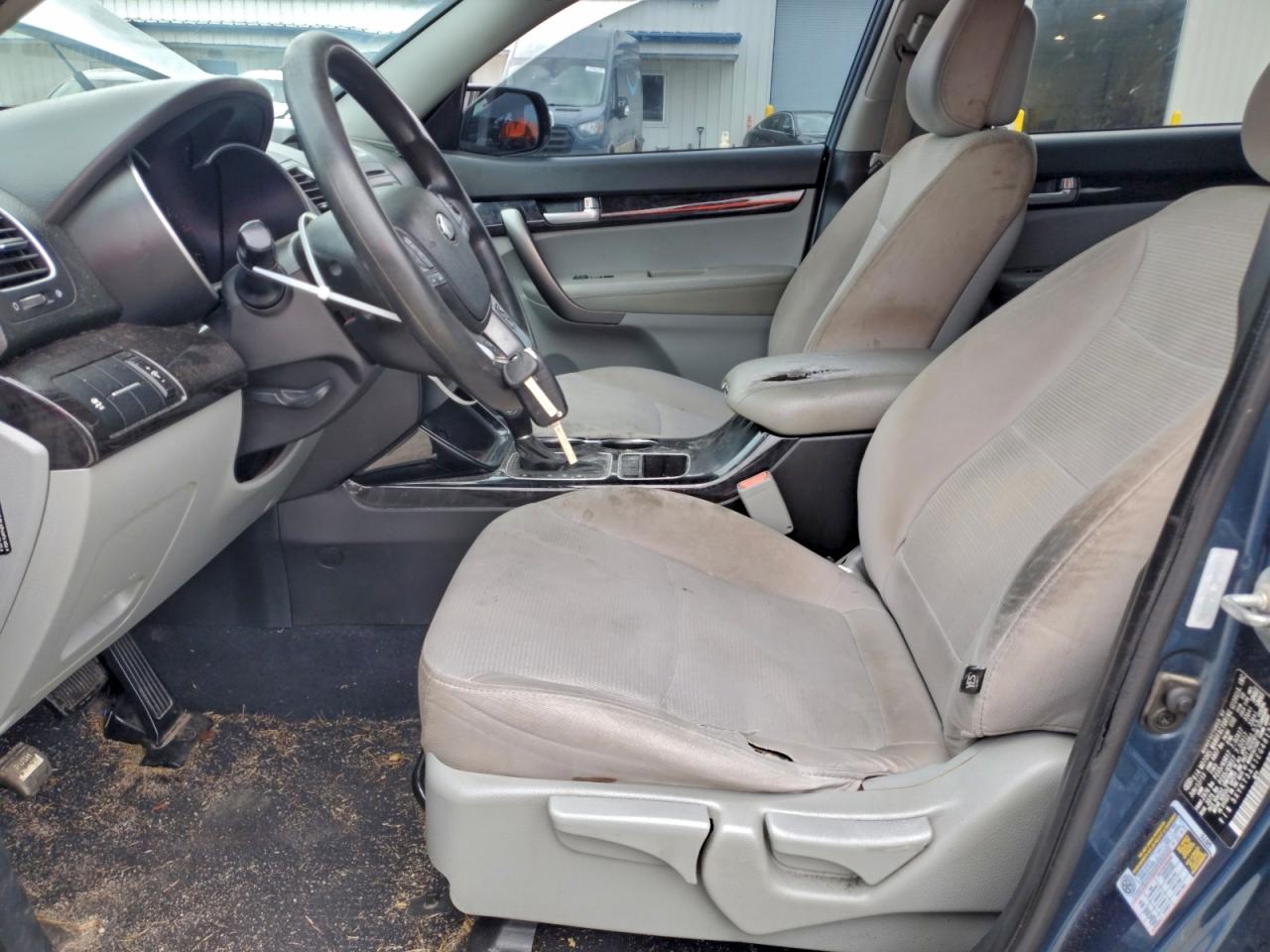 Kia Sorento Lx Image 4