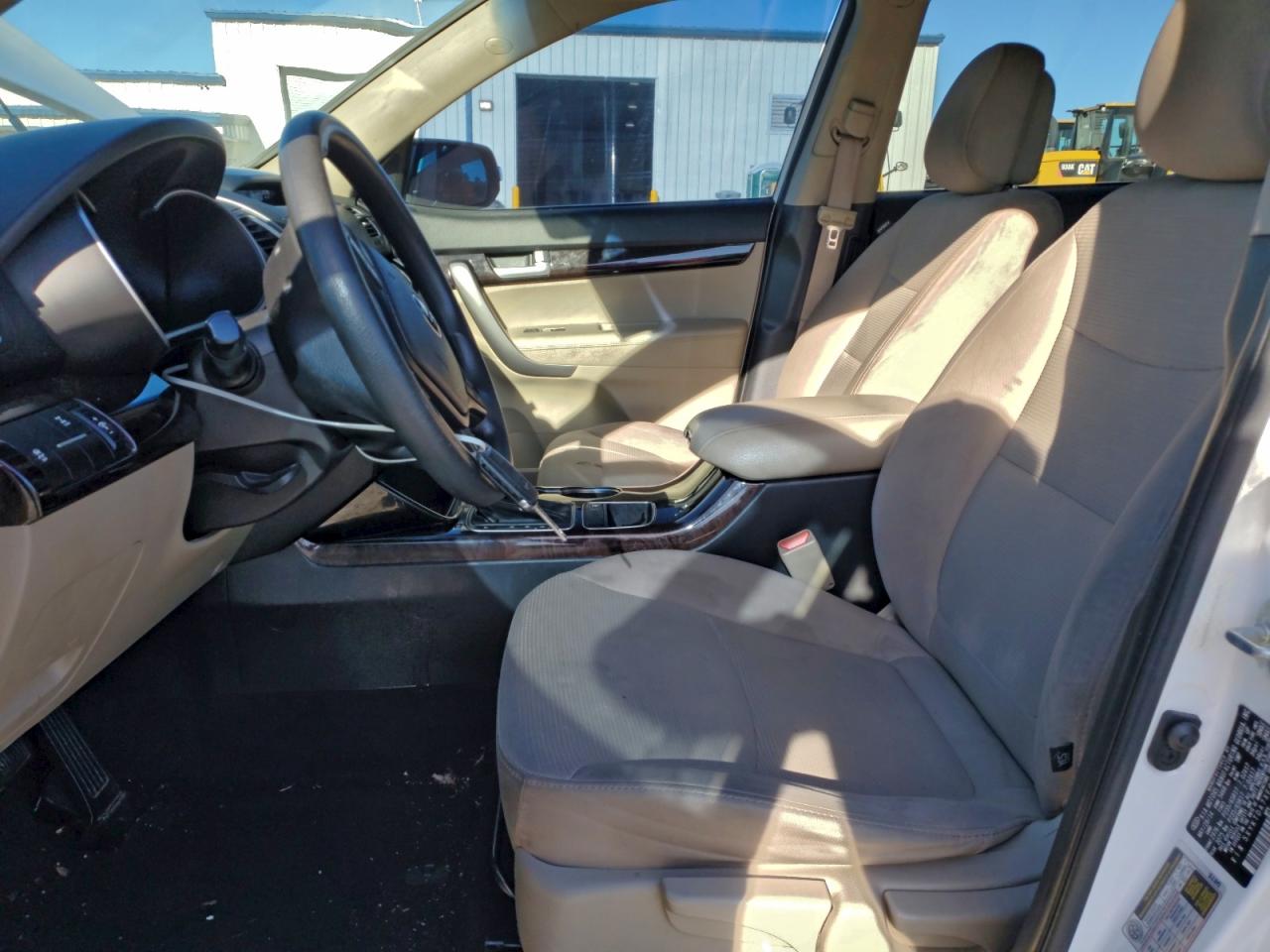 Kia Sorento Lx Image 12