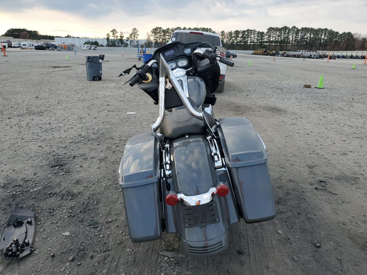 Harley-Davidson Fl Road Glide Image 2