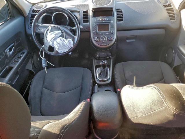 Kia Soul + Image 10