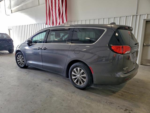 Chrysler Pacifica Touring Image 3