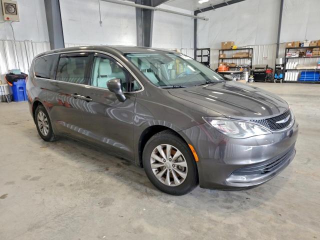 Chrysler Pacifica Touring Image 6