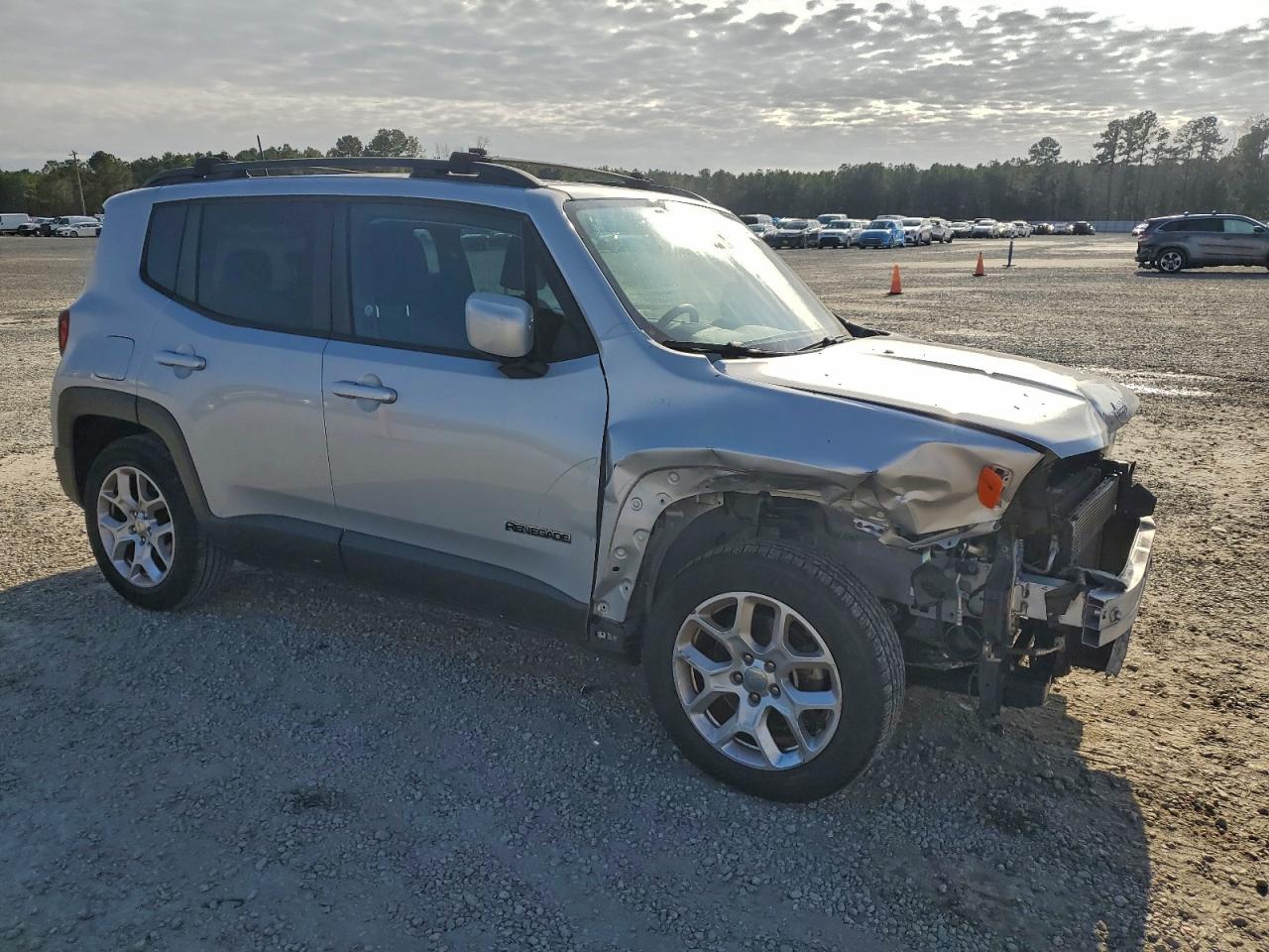 Jeep Renegade Latitude Image 7