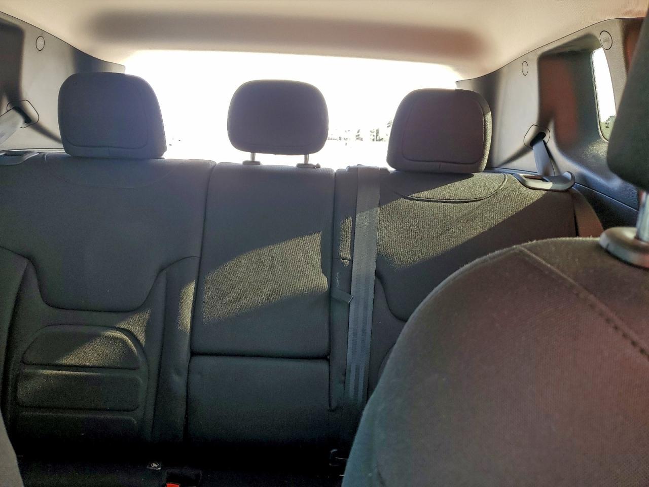 Jeep Renegade Latitude Image 10