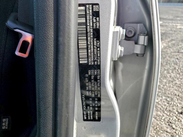 Jeep Renegade Latitude Image 12