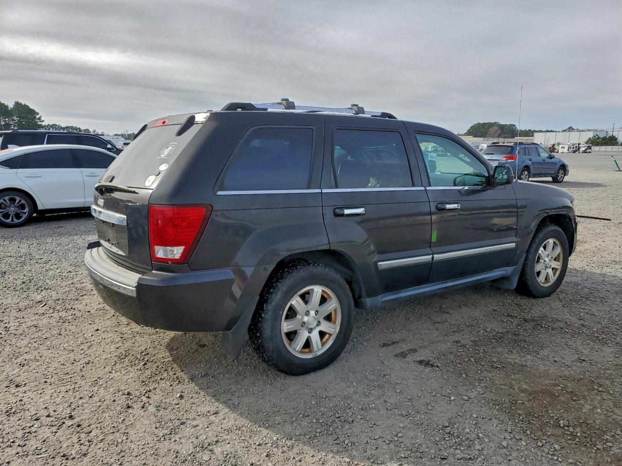 Jeep Grand Cherokee Limited Image 2
