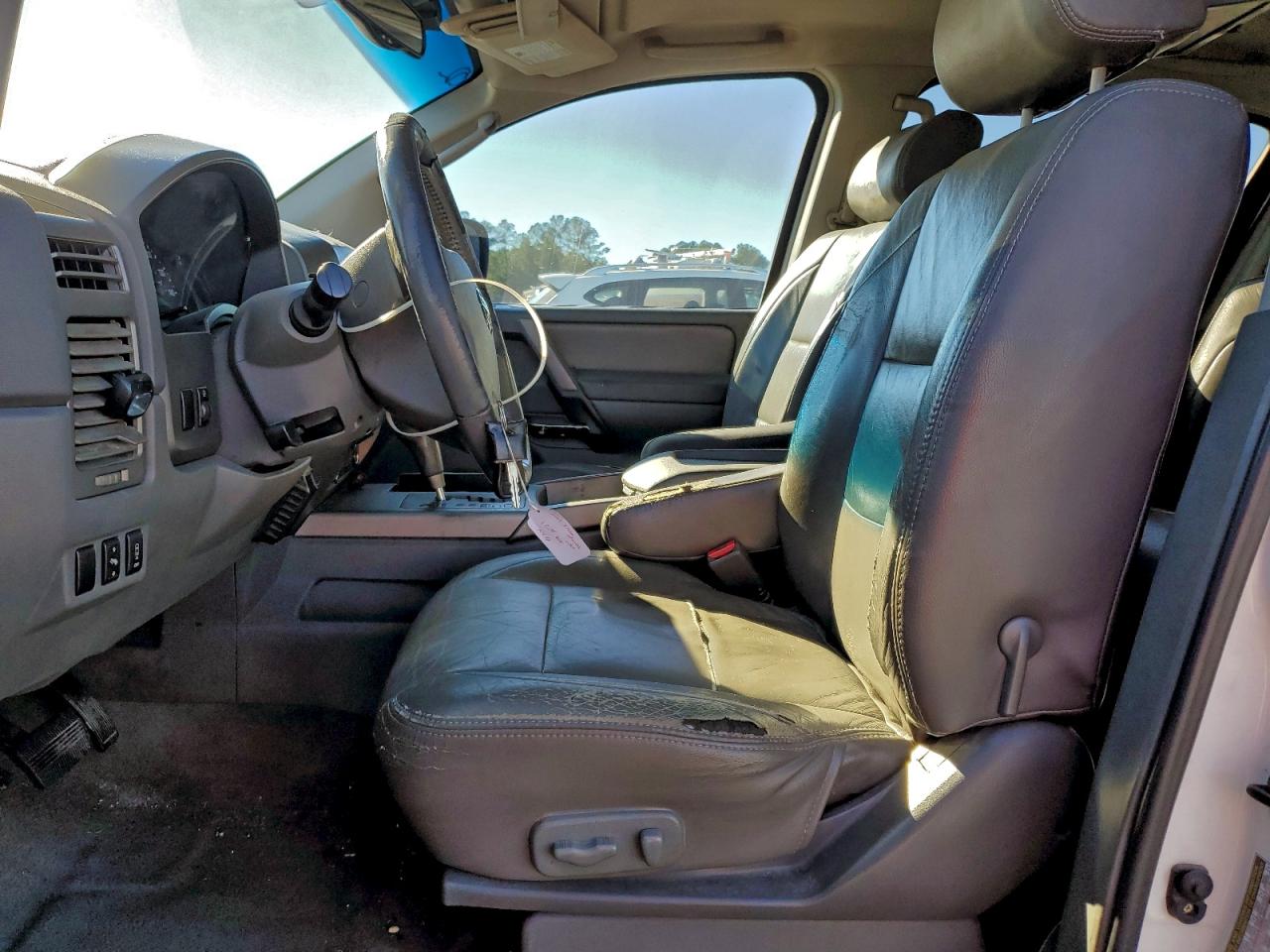 Nissan Armada Se Image 4