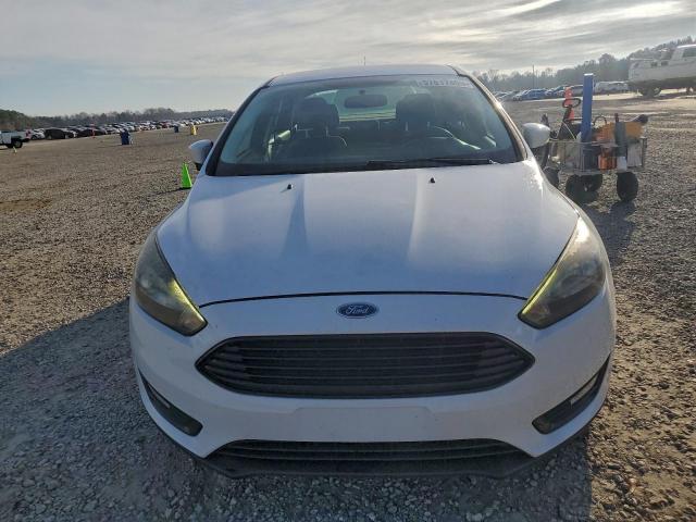 Ford Focus Se Image 7