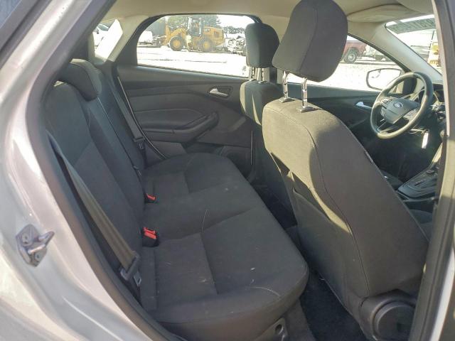 Ford Focus Se Image 8