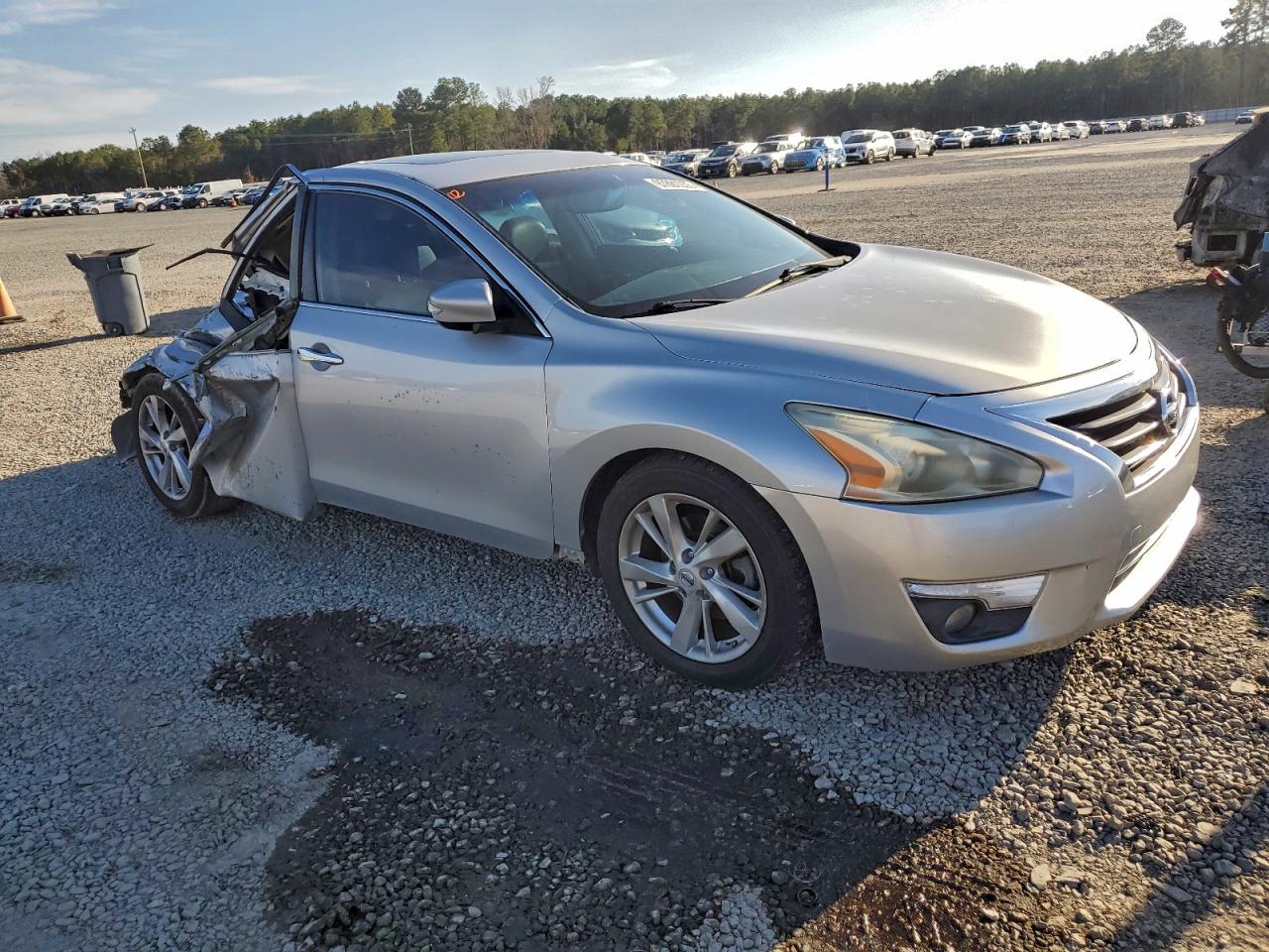 Nissan Altima 2.5 Image 4