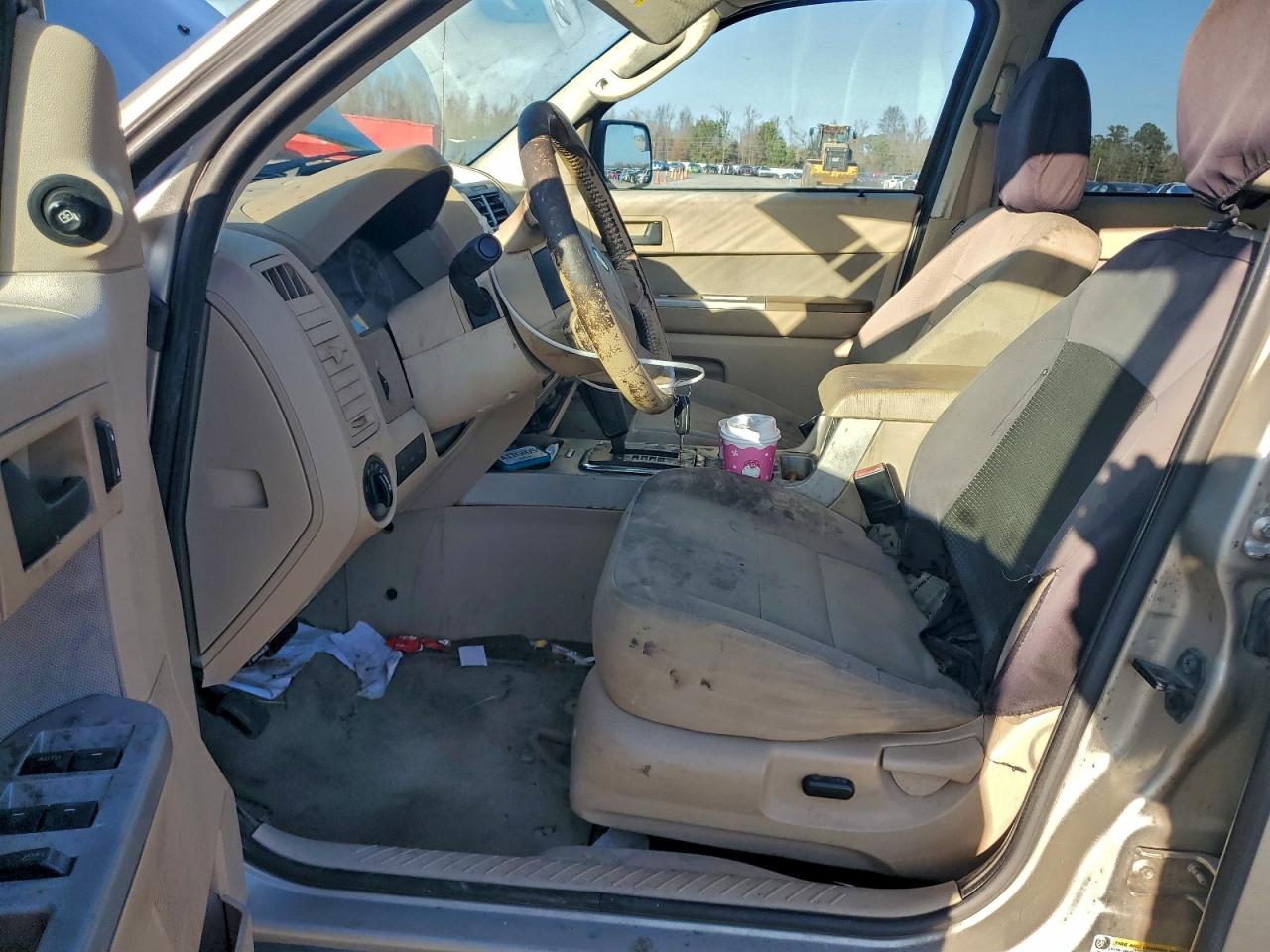 Ford Escape Xlt Image 7