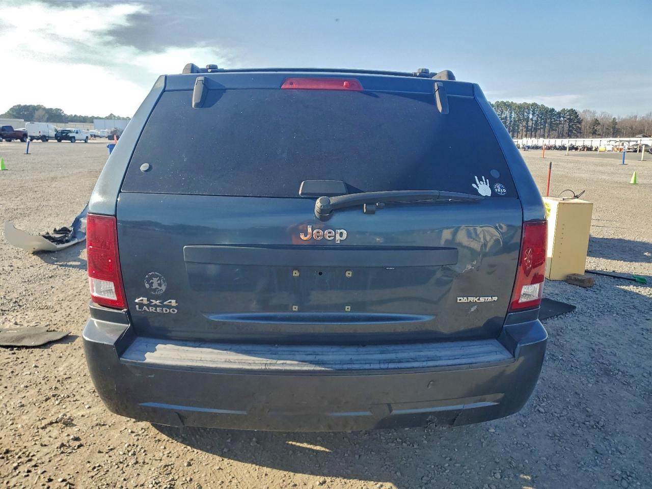 Jeep Grand Cherokee Laredo Image 10