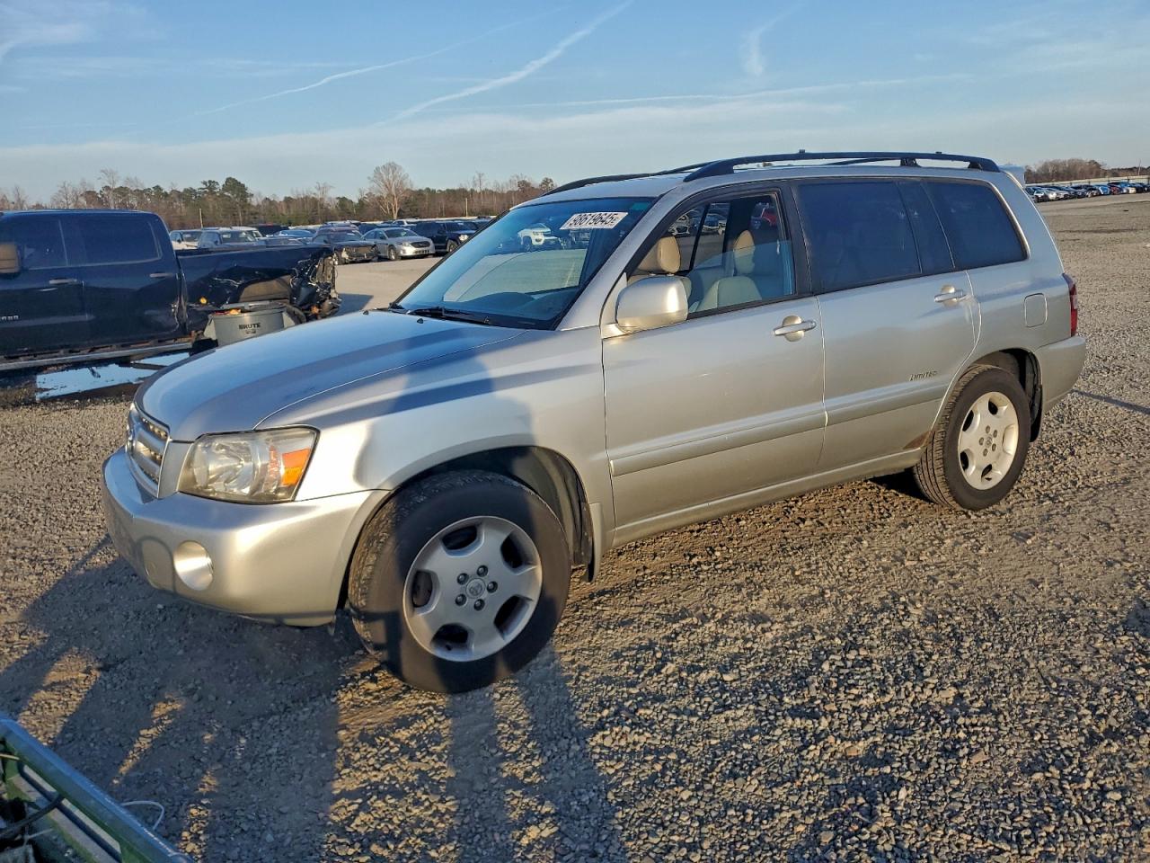 Toyota Highlander Sport Image 1