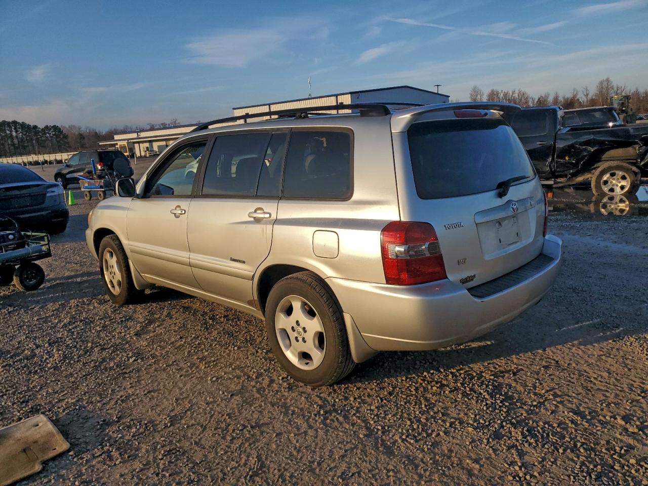 Toyota Highlander Sport Image 10