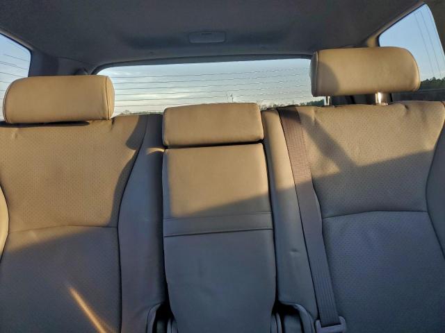 Toyota Highlander Sport Image 7