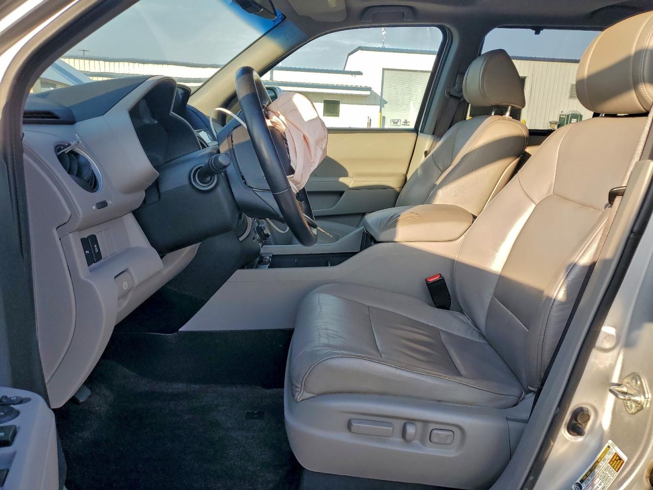 Honda Pilot Touring Image 6