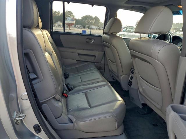 Honda Pilot Touring Image 11