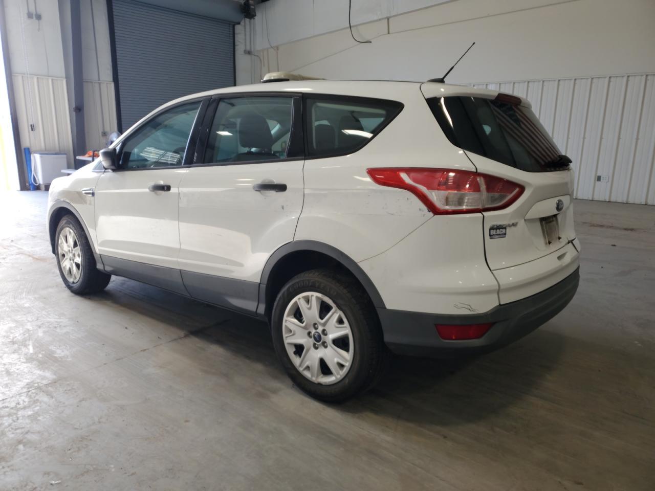 Ford Escape S Image 2