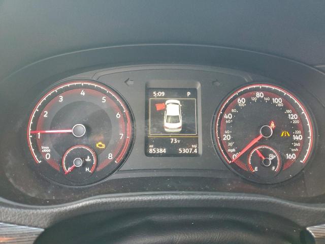 Volkswagen Passat R-line Image 9