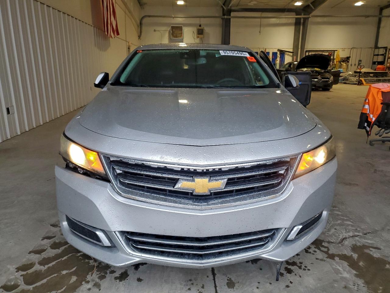 Chevrolet Impala Lt Image 7