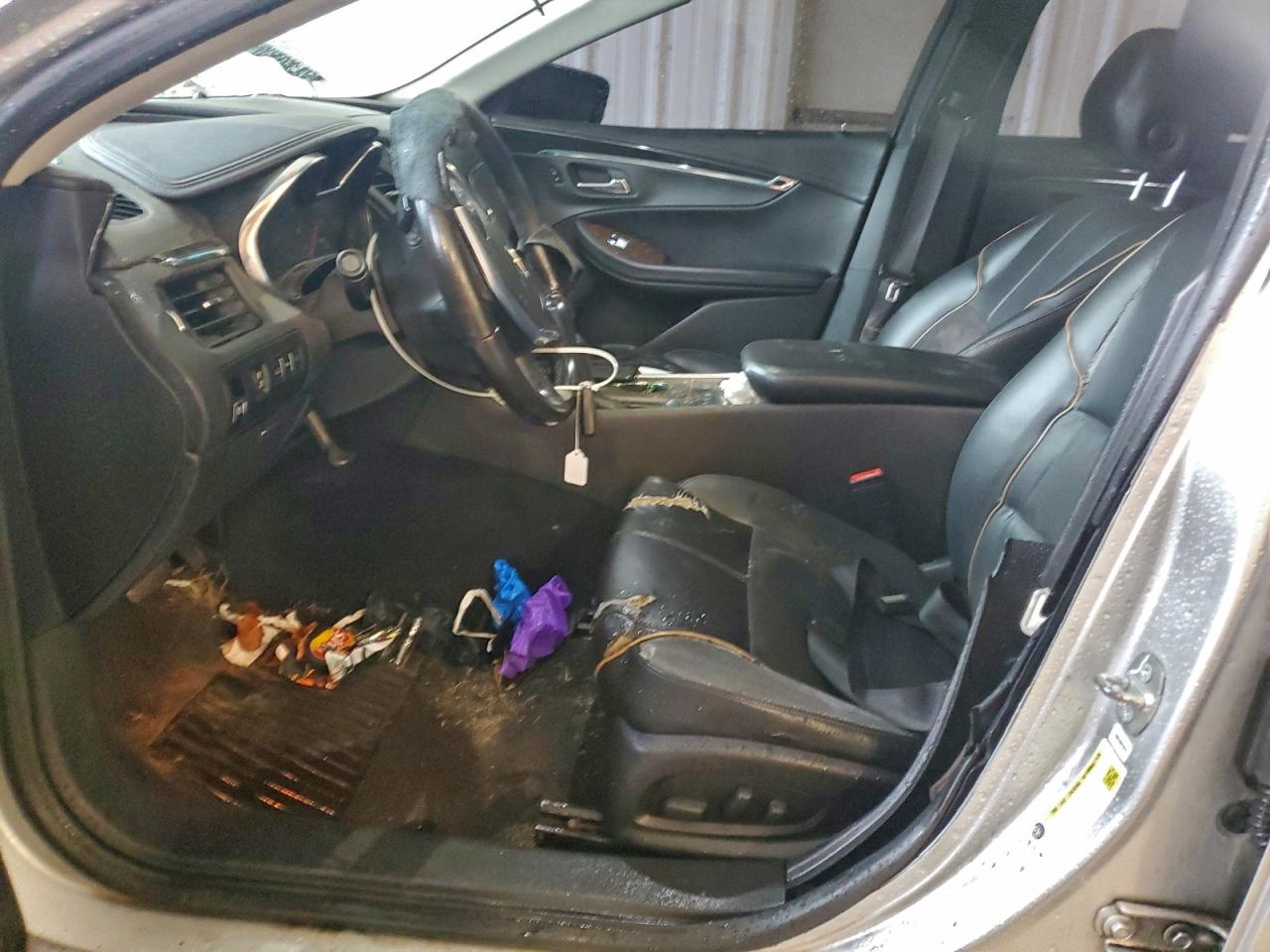 Chevrolet Impala Lt Image 8