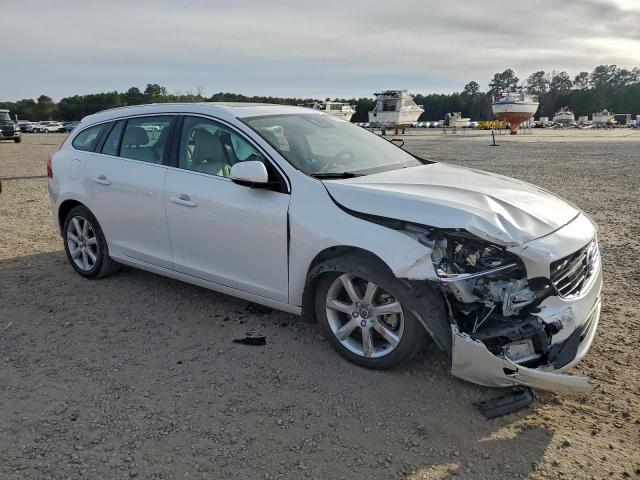 Volvo V60 T5 Platinum Image 10