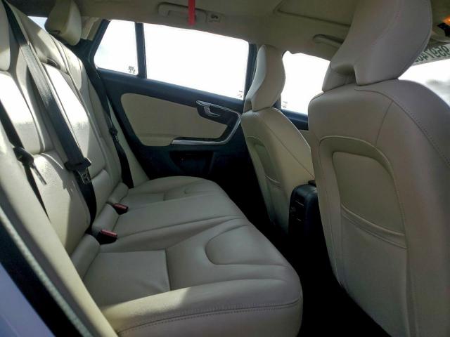 Volvo V60 T5 Platinum Image 4