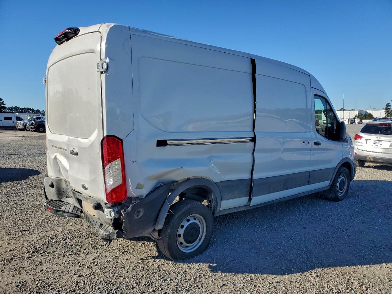 Ford Transit T-250 Image 8