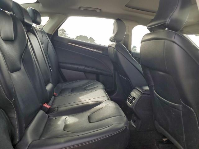 Ford Fusion Titanium Image 10