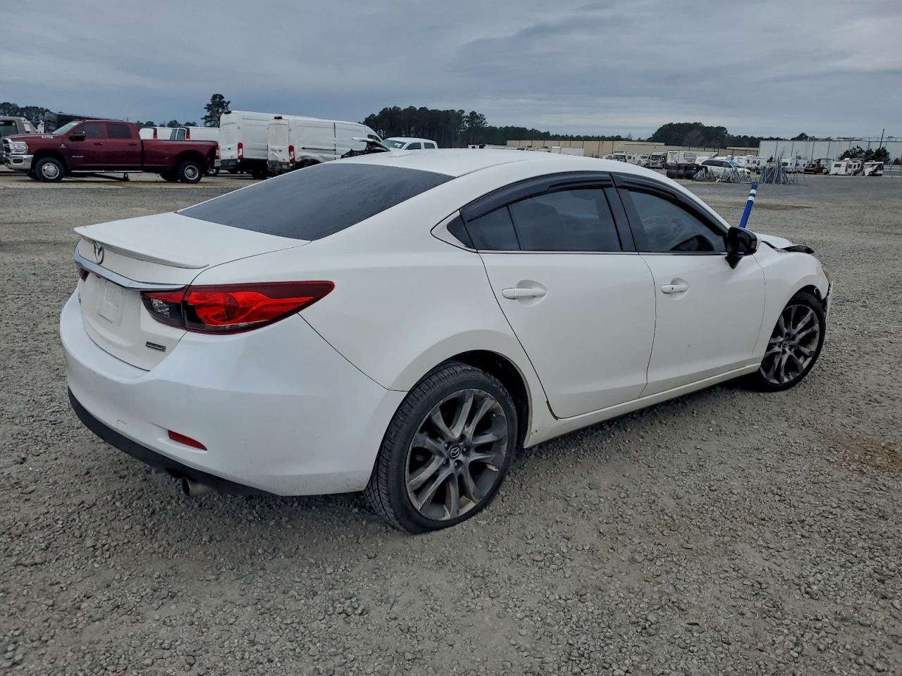 Mazda 6 Grand Touring Image 12