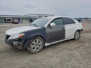  Salvage Toyota Avalon