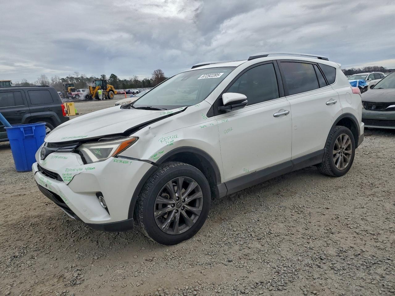 Toyota RAV4 Limited Image 1