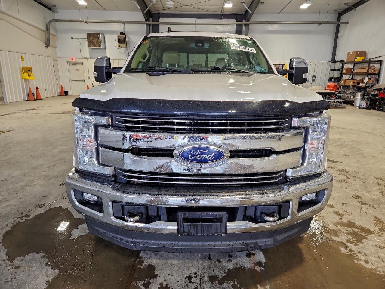Ford F-250 Super Duty Image 6