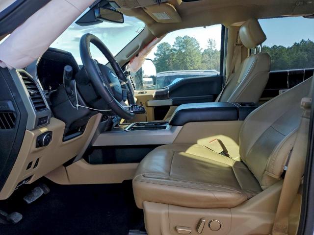 Ford F-250 Super Duty Image 3