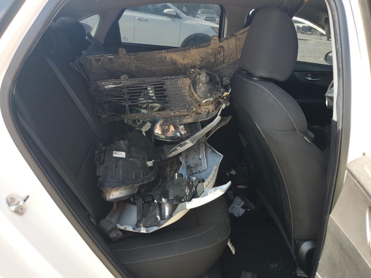 Kia Forte Fe Image 9