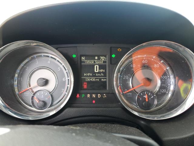 Chrysler Minivan Touring L Image 5