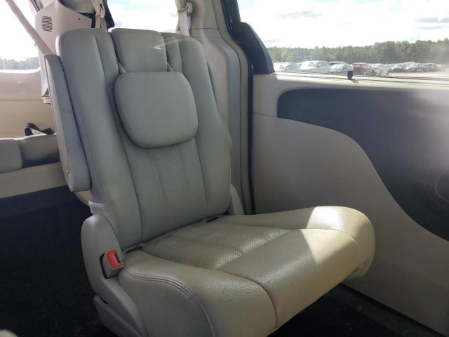 Chrysler Minivan Touring L Image 3