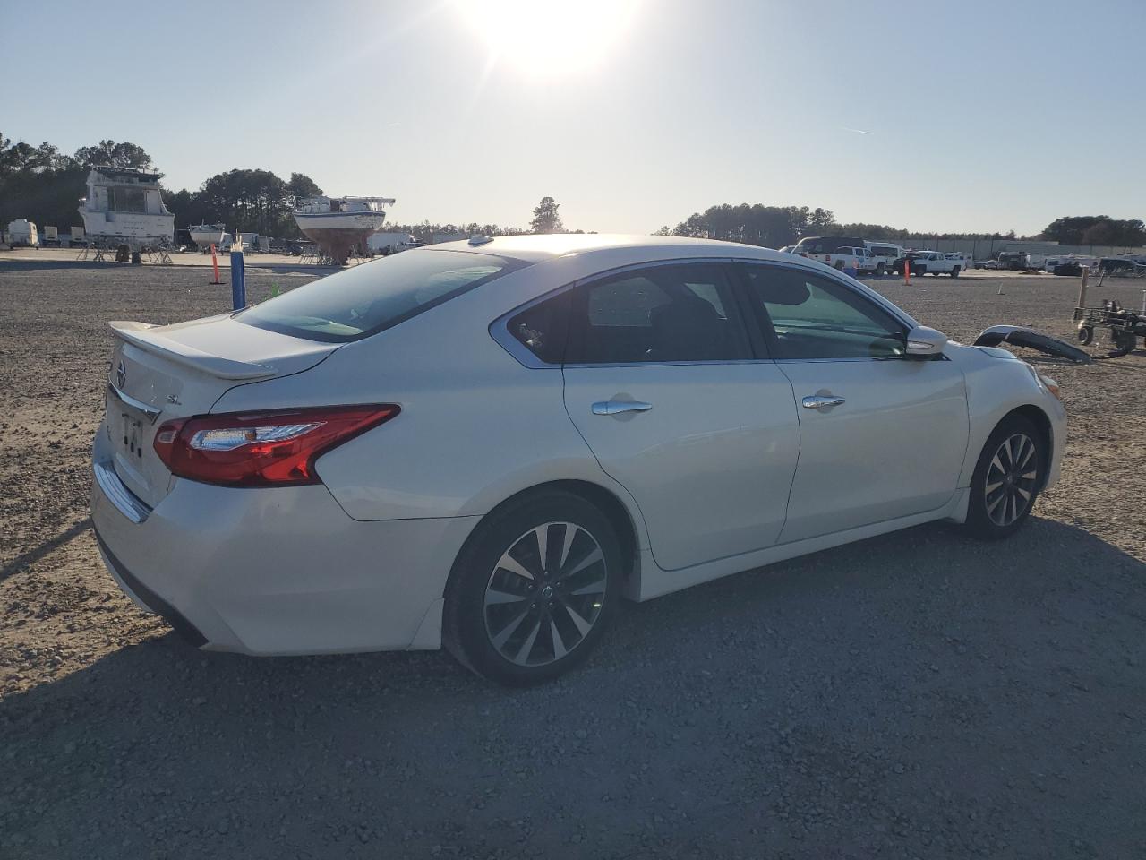 Nissan Altima 2.5 Image 4