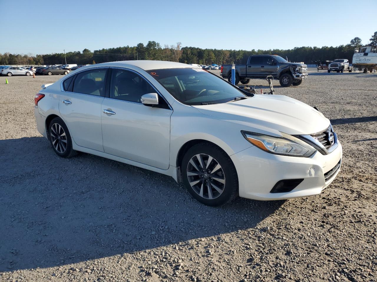 Nissan Altima 2.5 Image 3