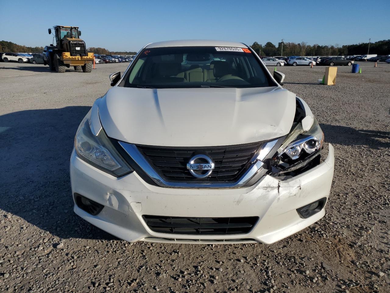Nissan Altima 2.5 Image 8