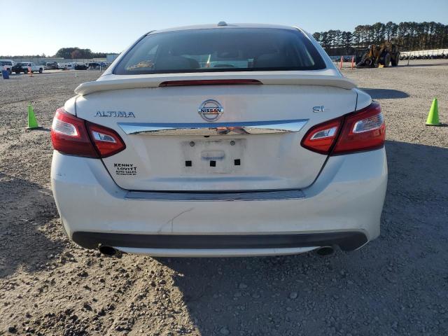 Nissan Altima 2.5 Image 5