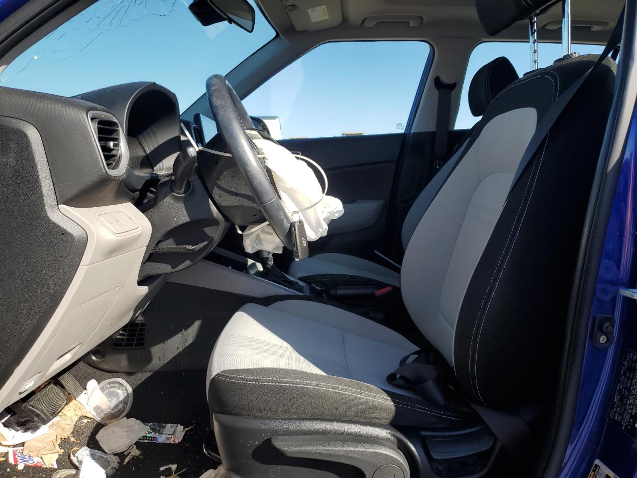 Hyundai VENUE Sel Image 3