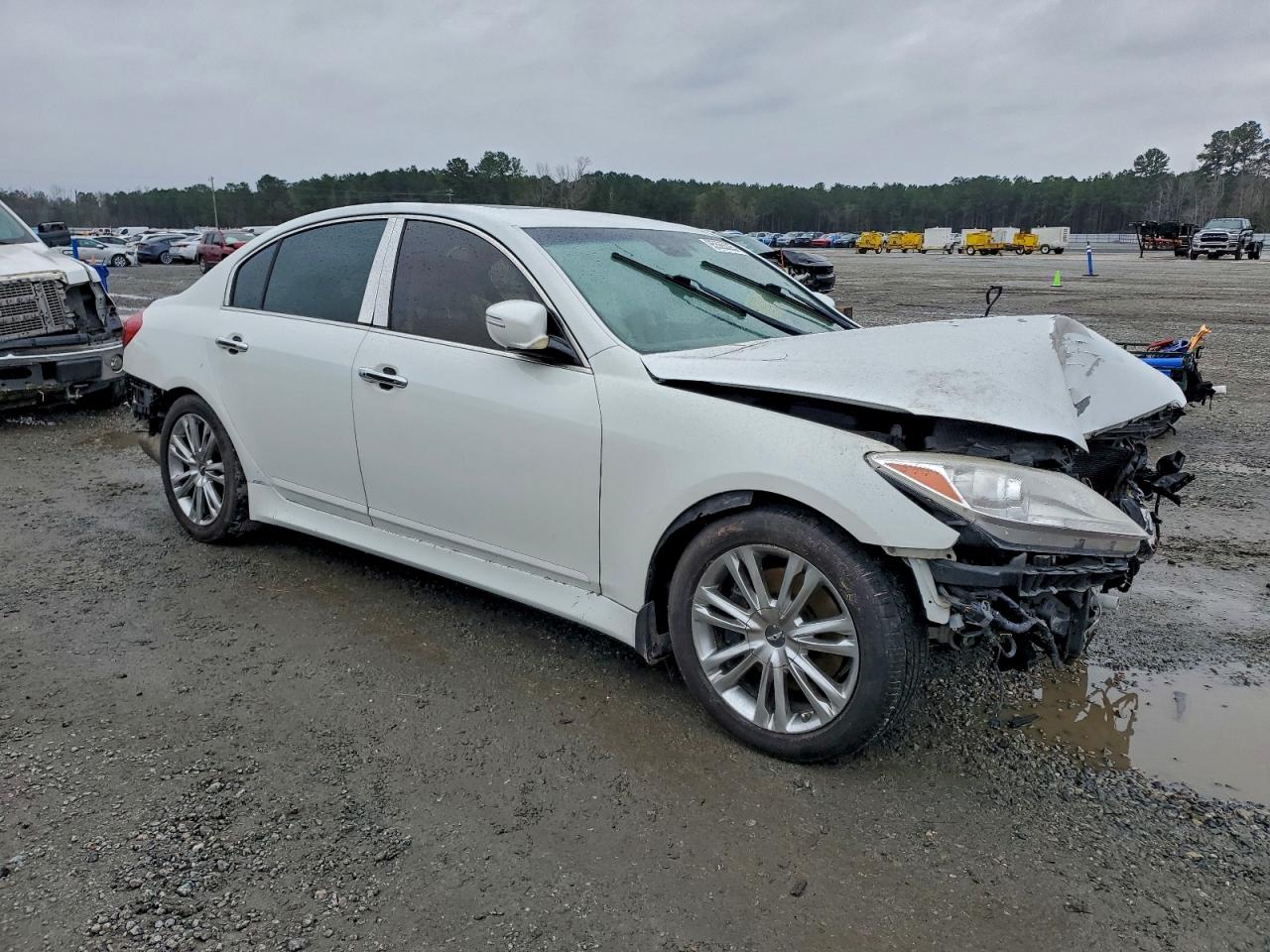 Hyundai Genesis 3.8l Image 7