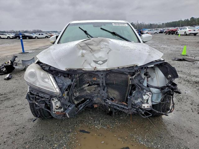 Hyundai Genesis 3.8l Image 6