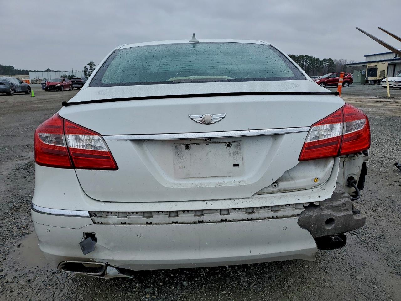Hyundai Genesis 3.8l Image 9