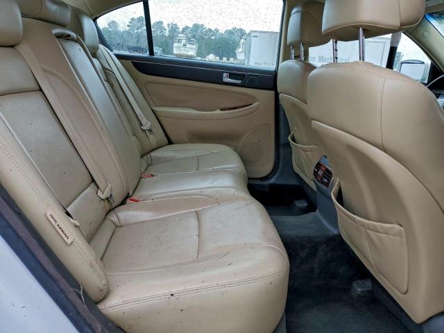 Hyundai Genesis 3.8l Image 8