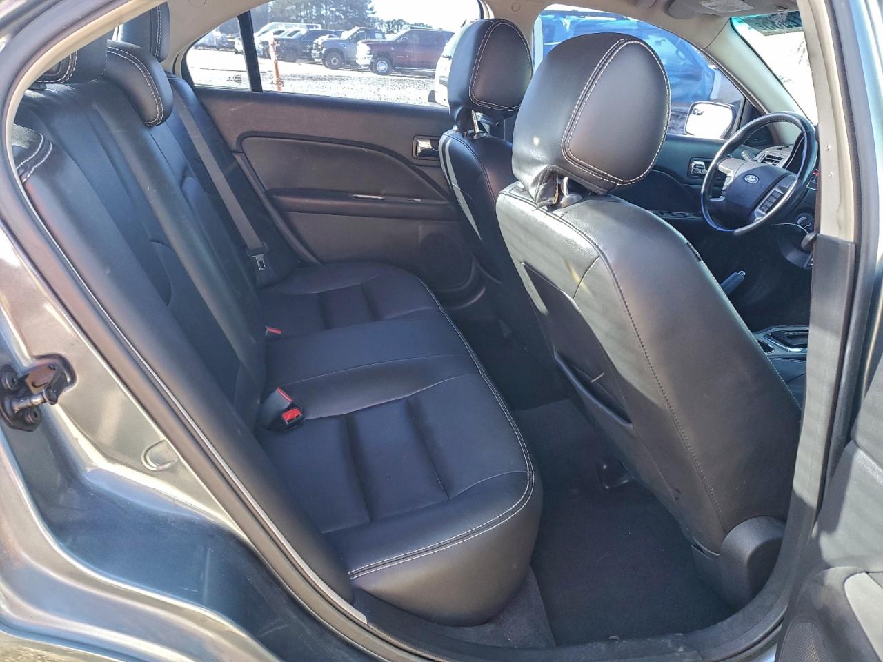 Ford Fusion Sel Image 9