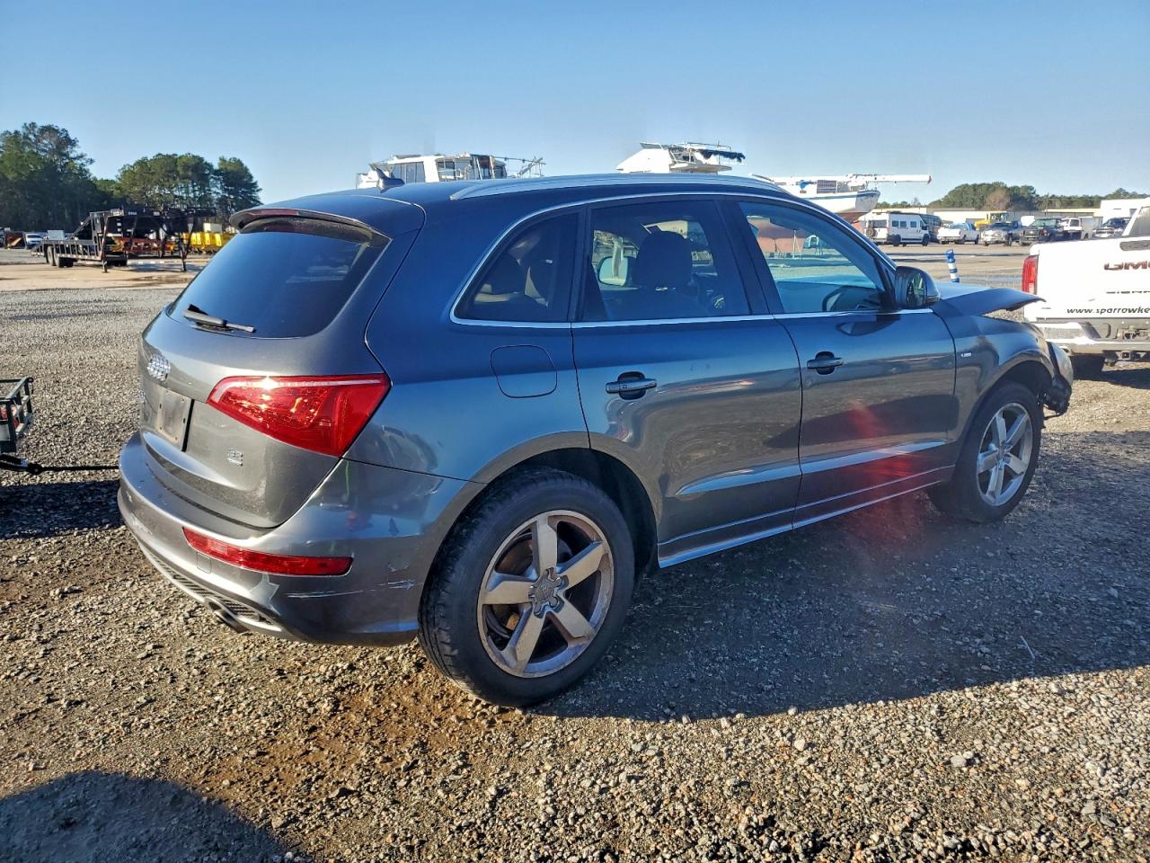 Audi Q5 Premium Plus Image 2