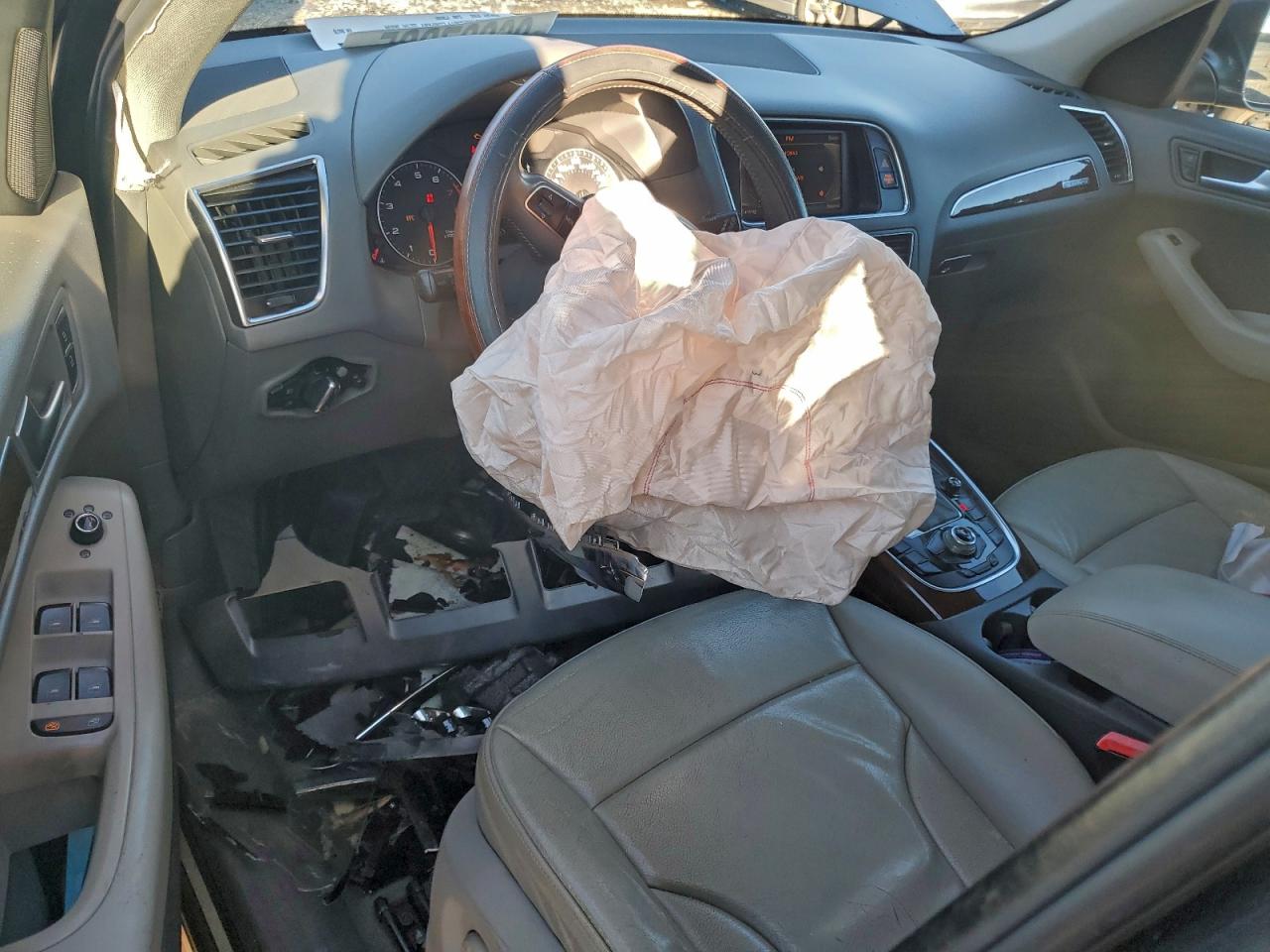 Audi Q5 Premium Plus Image 13