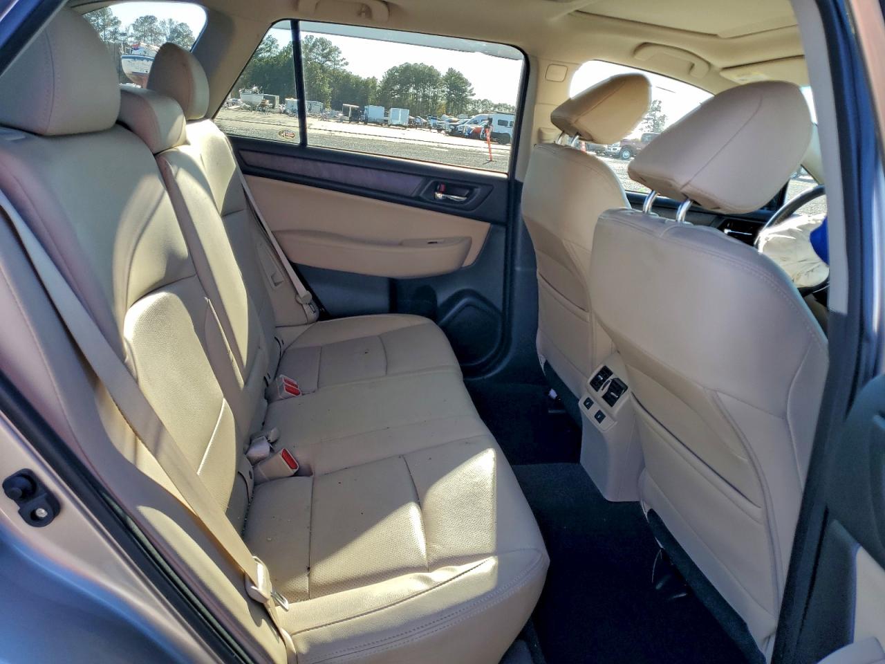 Subaru Outback 3.6r Limited Image 12